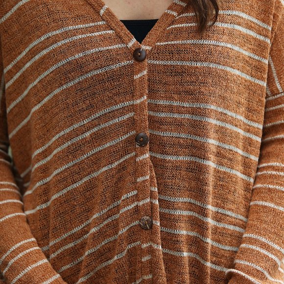 Striped v-neckline long sleeve top - Picture 4 of 4